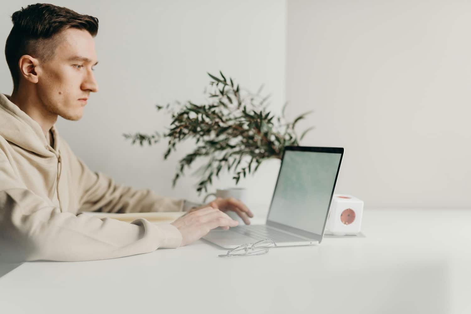 A person working on a newsletter strategy from their computer.